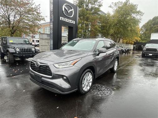 2022 Toyota Highlander Limited