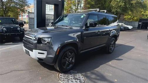 2023 Land Rover Defender 130 SE