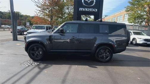 2023 Land Rover Defender 130 SE