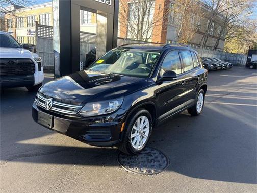 2018 Volkswagen Tiguan Limited 2.0T 4MOTION