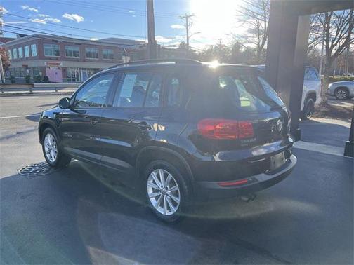 2018 Volkswagen Tiguan Limited 2.0T 4MOTION