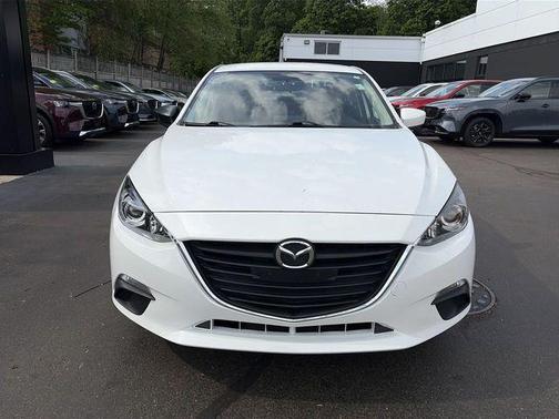 Snowflake White Pearl Mica 2016 Mazda Mazda3 i Sport