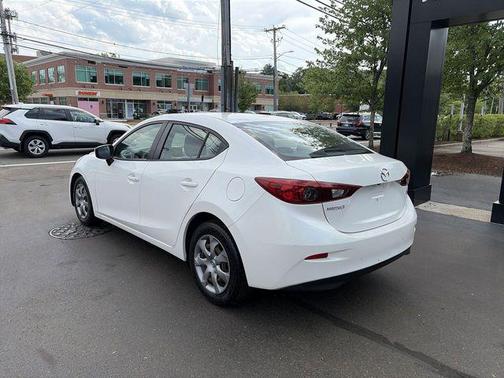 Snowflake White Pearl Mica 2016 Mazda Mazda3 i Sport