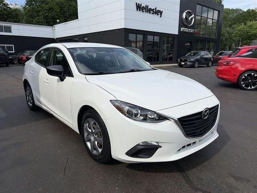 Snowflake White Pearl Mica 2016 Mazda Mazda3 i Sport