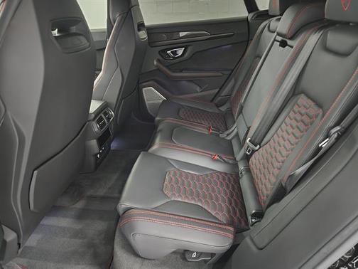 2022 Lamborghini Urus Graphite Capsule