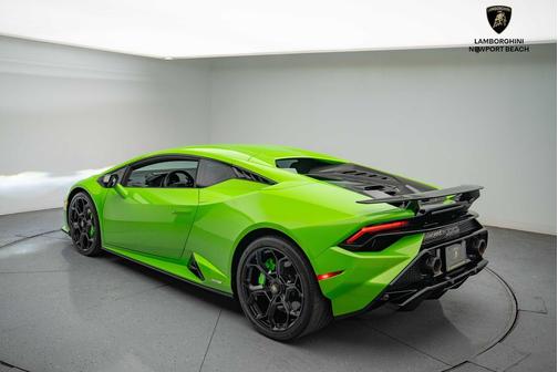 2023 Lamborghini Huracan Tecnica Coupe