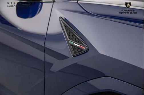 2024 Lamborghini Urus S