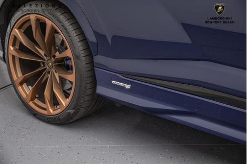 2024 Lamborghini Urus S