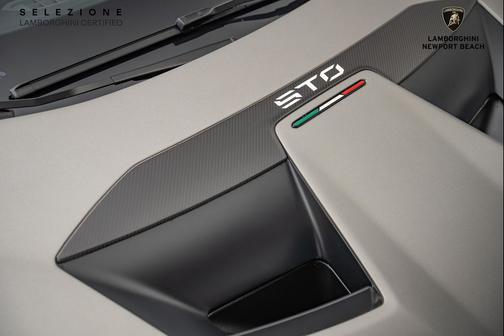 2023 Lamborghini Huracan STO Coupe