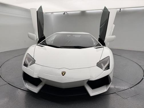 2014 Lamborghini Aventador LP700-4