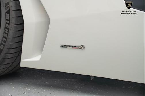 2014 Lamborghini Aventador LP700-4