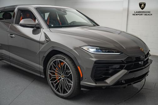 2025 Lamborghini Urus SE