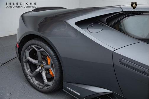 2020 Lamborghini Huracan EVO Base