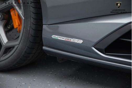 2020 Lamborghini Huracan EVO Base