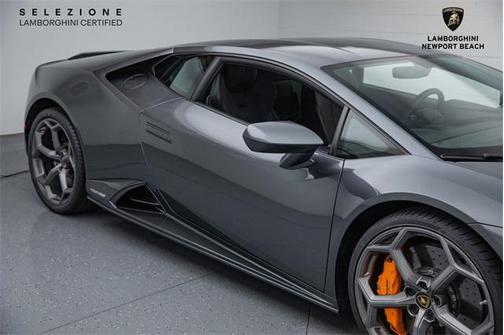 2020 Lamborghini Huracan EVO Base