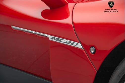 2023 Maserati MC20 Base