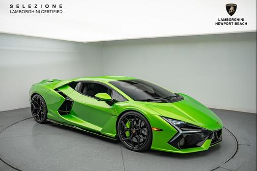 2024 Lamborghini Revuelto Base