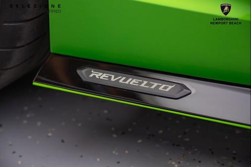 2024 Lamborghini Revuelto Base