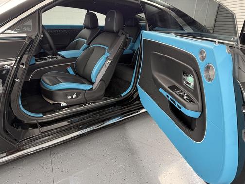 2024 Rolls-Royce Spectre 
