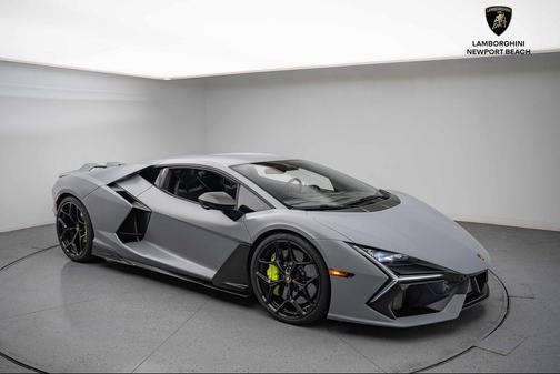 2024 Lamborghini Revuelto Base