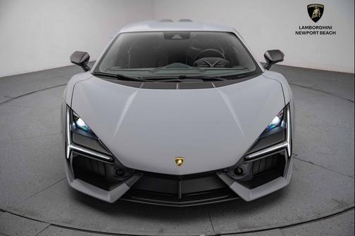 2024 Lamborghini Revuelto Base