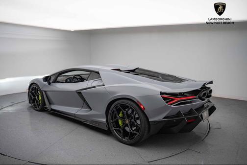2024 Lamborghini Revuelto Base