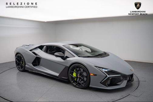 2024 Lamborghini Revuelto Base
