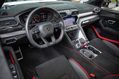 2023 Lamborghini Urus Performante