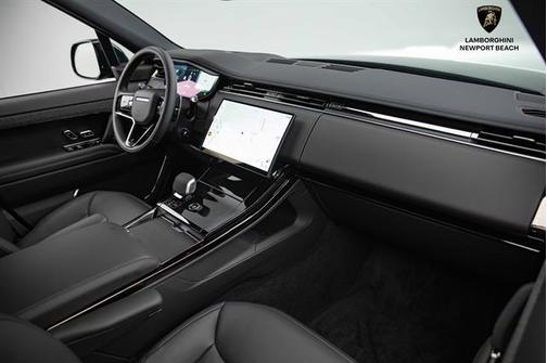 2025 Land Rover Range Rover Sport SE