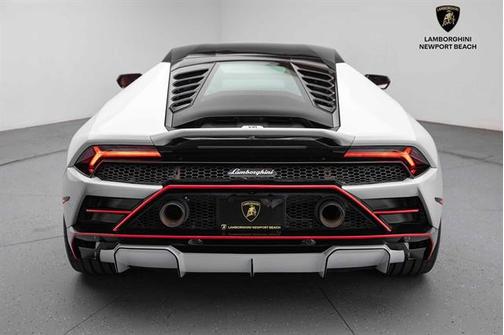 2021 Lamborghini Huracan EVO Coupe