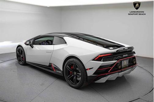 2021 Lamborghini Huracan EVO Coupe