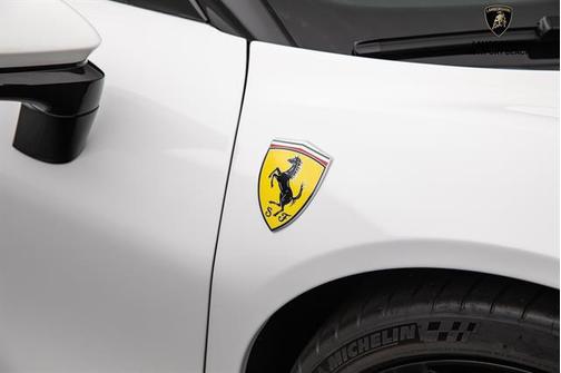 2023 Ferrari SF90 Stradale Base