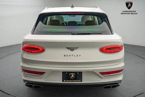 2023 Bentley Bentayga Azure V8
