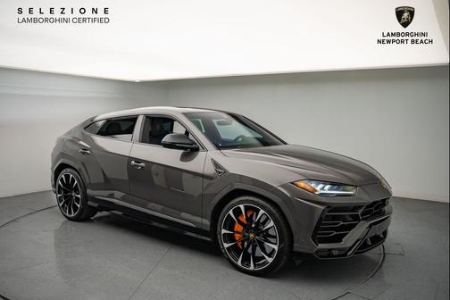 2021 Lamborghini Urus Base