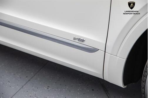 2022 Bentley Bentayga V8