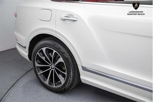 2022 Bentley Bentayga V8