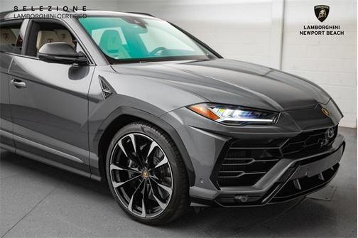 2020 Lamborghini Urus Base