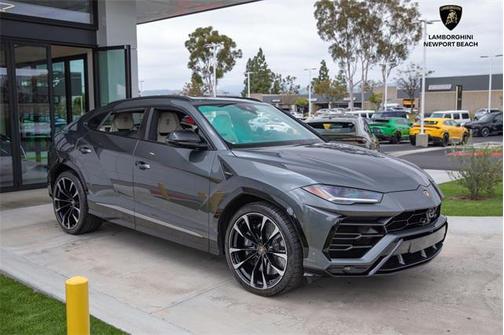 2020 Lamborghini Urus Base