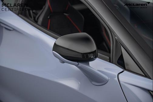 2024 McLaren Artura Base