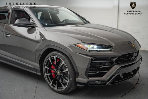 2021 Lamborghini Urus Base