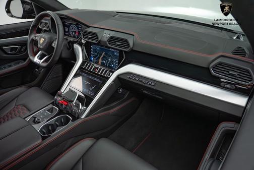 2021 Lamborghini Urus Base