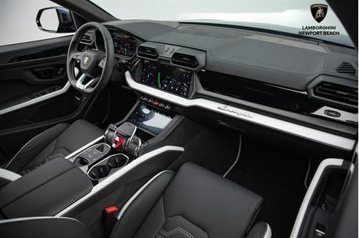 2025 Lamborghini Urus SE