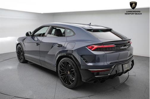 2025 Lamborghini Urus SE