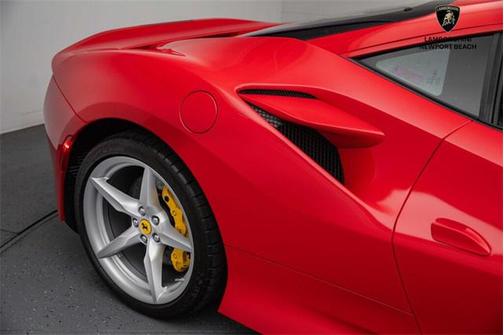 2021 Ferrari F8 Tributo Base