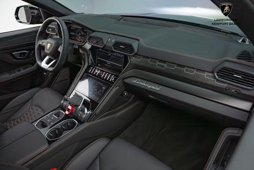 2024 Lamborghini Urus S