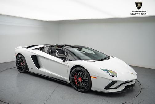2019 Lamborghini Aventador S LP 740-4 S