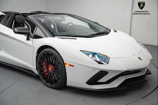 2019 Lamborghini Aventador S LP 740-4 S
