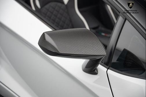 2019 Lamborghini Aventador S LP 740-4 S