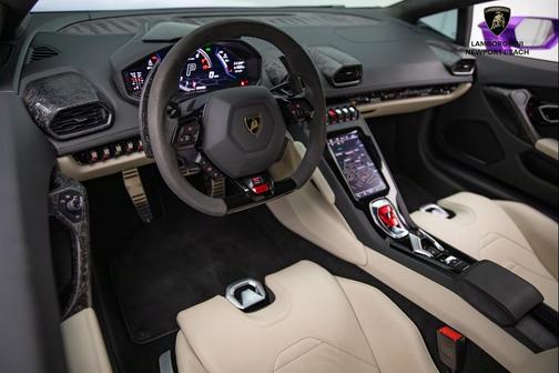 2022 Lamborghini Huracan EVO Coupe RWD