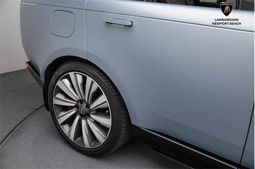 2023 Land Rover Range Rover SV